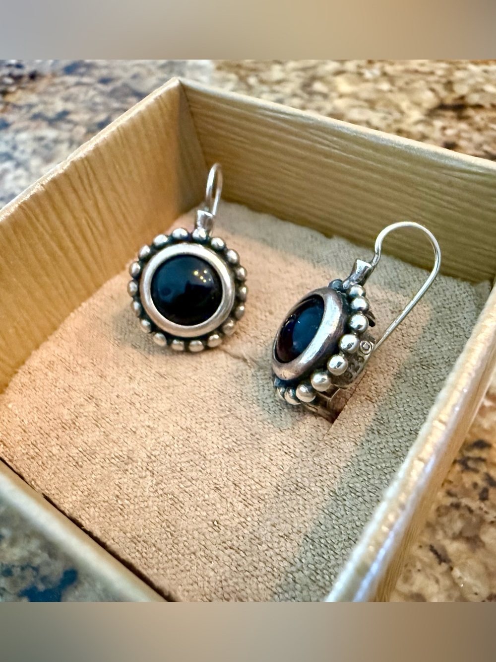 Vintage Sterling Silver Onyx dangle earrings